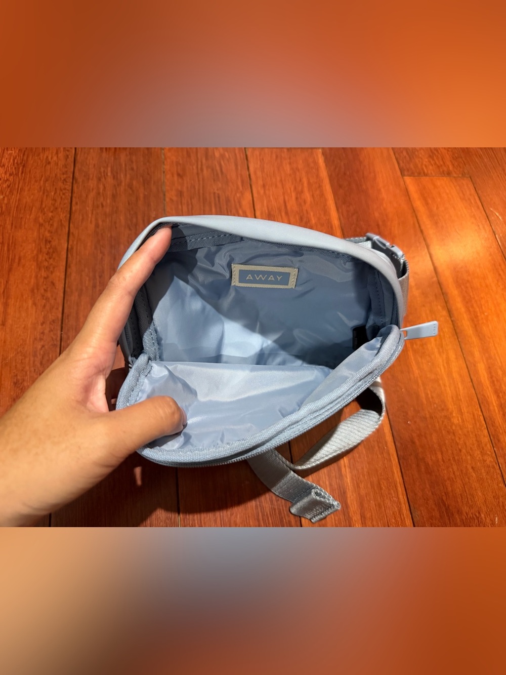Away Featherlight Sling Bag Arctic Blue - Picture 6 of 6